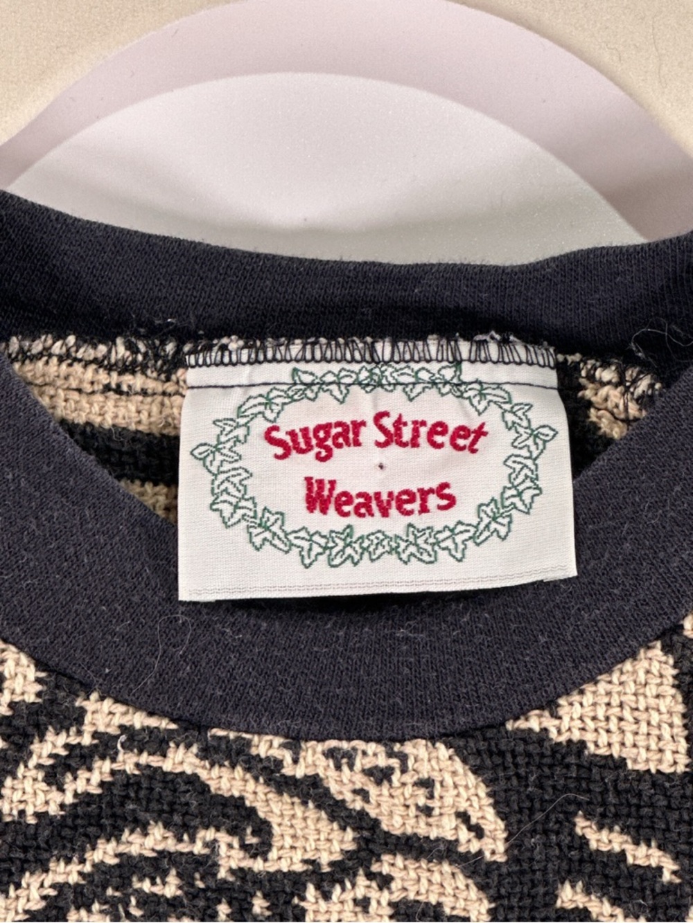 Sugar Street Weavers Safari Animal Tapestry Sweater OS - Picture 3 of 8